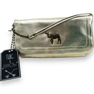 🍀Twig & Arrow Camel Accent Metallic Gold Faux Leather Crossbody Clutch Combo